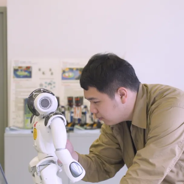 应用数据科学系大四学生漏泽涛